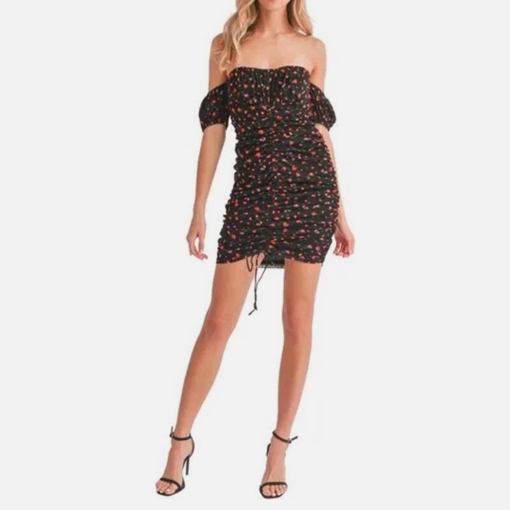 All In Favor NWT Medium Black Red Floral Off The Shoulder Ruched Mini Dress